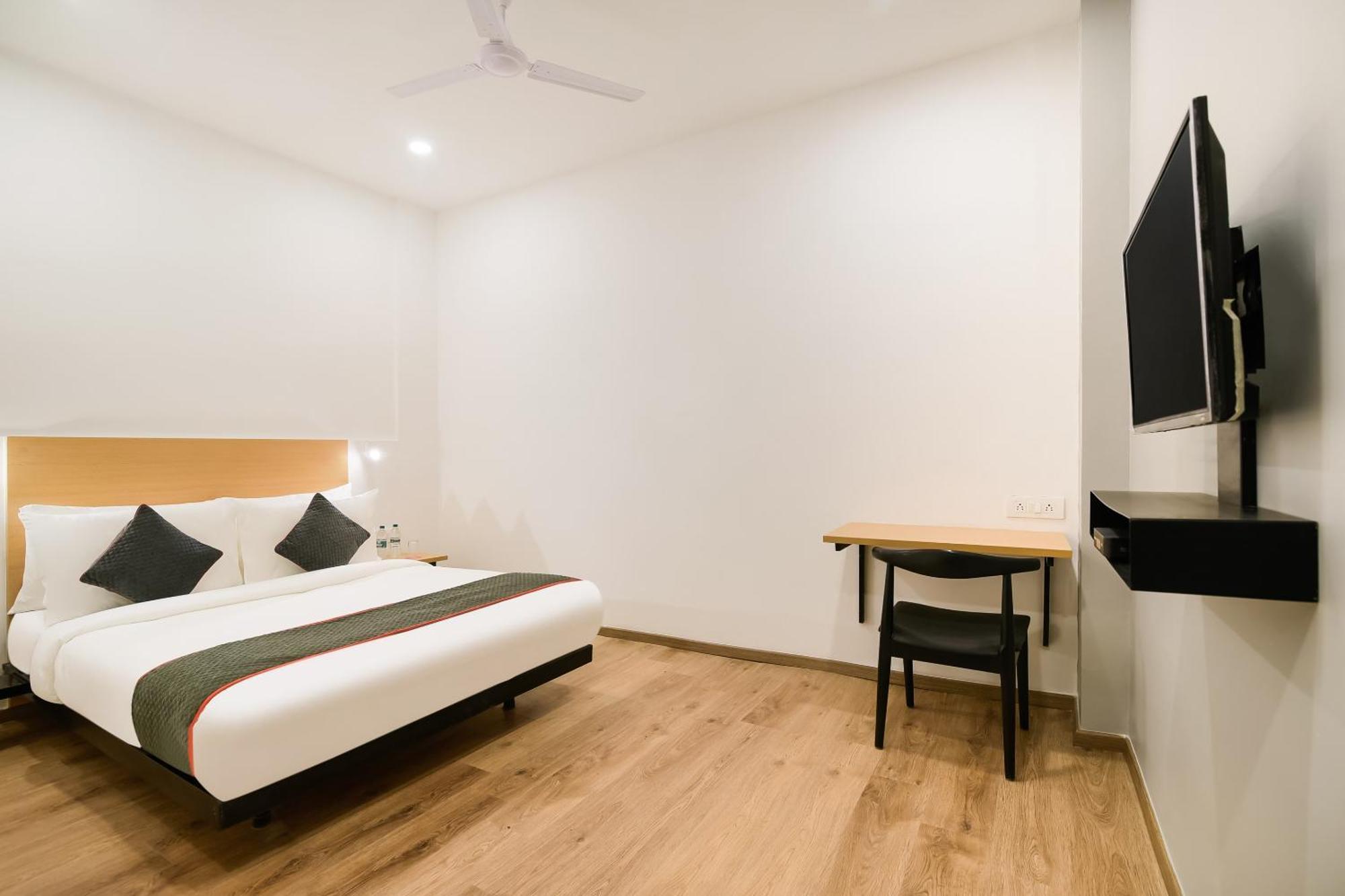 מלון Bijnaur Townhouse The Awadh Airport Near Chaudhary Charan Singh International Airport מראה חיצוני תמונה