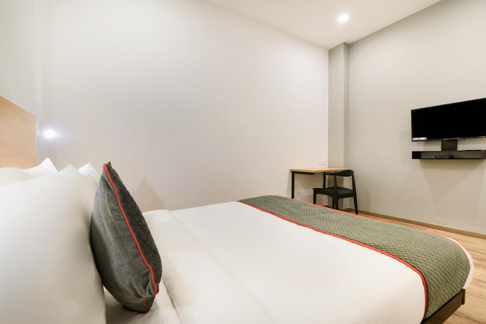 מלון Bijnaur Townhouse The Awadh Airport Near Chaudhary Charan Singh International Airport מראה חיצוני תמונה