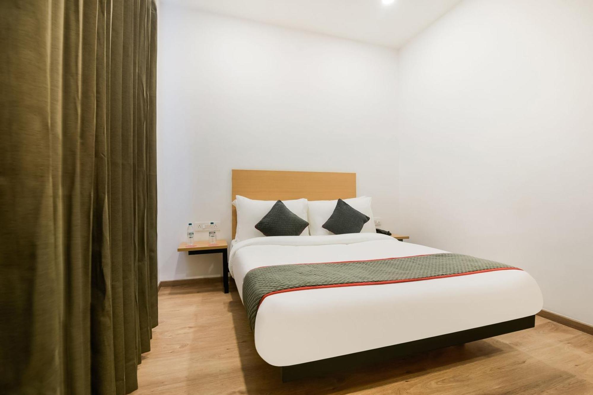 מלון Bijnaur Townhouse The Awadh Airport Near Chaudhary Charan Singh International Airport מראה חיצוני תמונה
