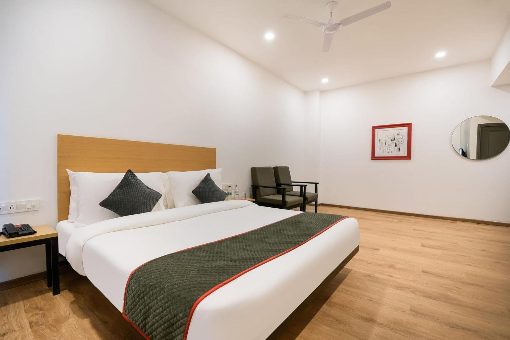 מלון Bijnaur Townhouse The Awadh Airport Near Chaudhary Charan Singh International Airport מראה חיצוני תמונה