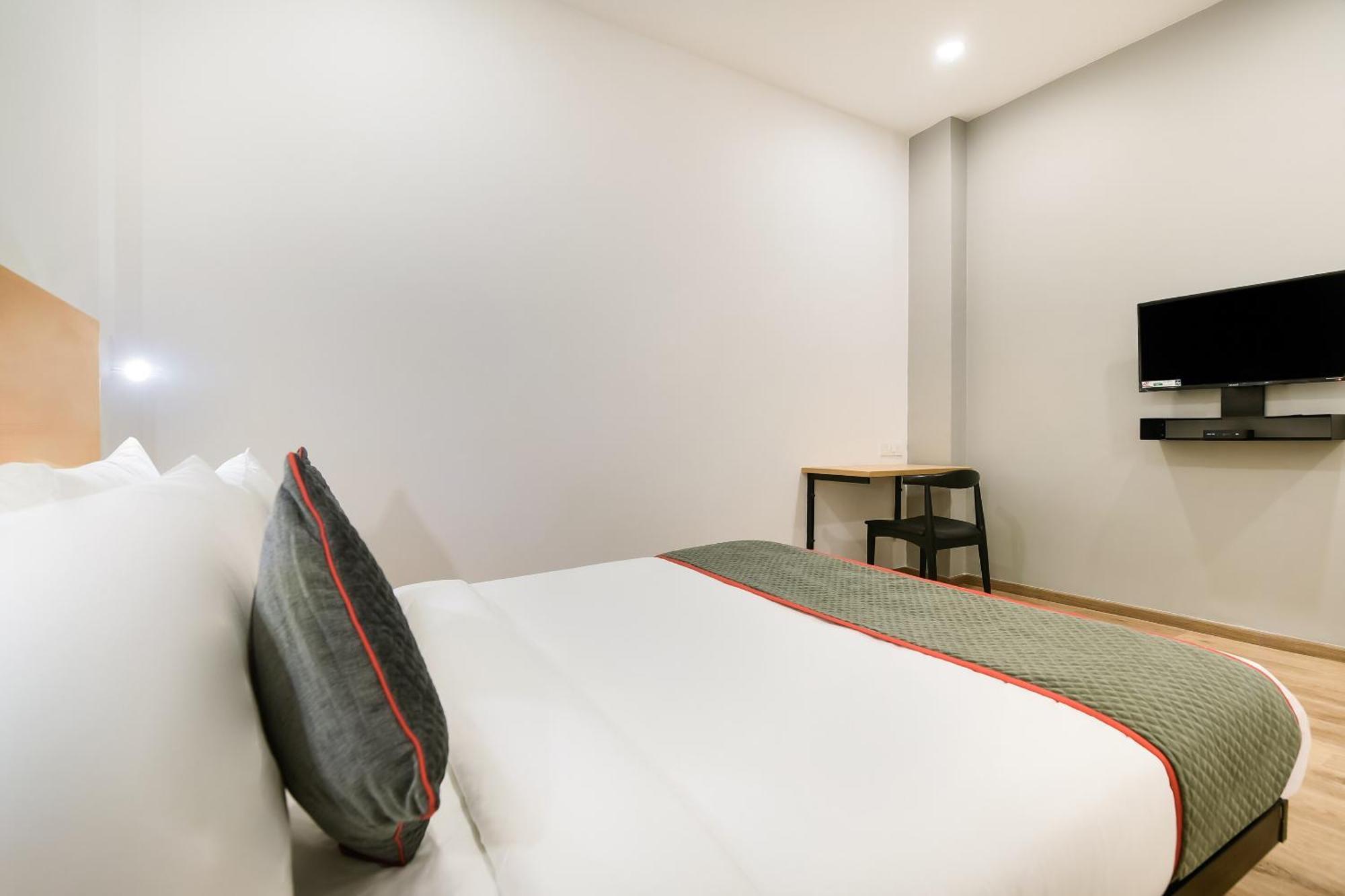 מלון Bijnaur Townhouse The Awadh Airport Near Chaudhary Charan Singh International Airport מראה חיצוני תמונה