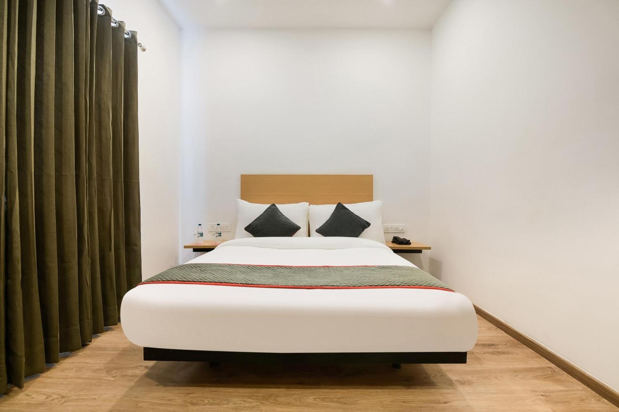 מלון Bijnaur Townhouse The Awadh Airport Near Chaudhary Charan Singh International Airport מראה חיצוני תמונה